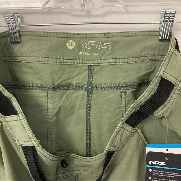 SOLD NRS Guide Wear Belted Olive Canyon Shorts Mens Size 36 - Picture 5 of 8